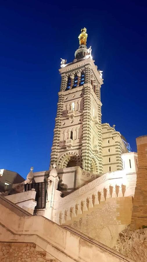 T2 Panier Vieux-Port Vue Notre Dame De La Garde Apartment มาร์กเซย ภายนอก รูปภาพ
